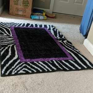 Zebra print room rug
